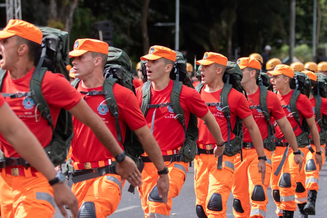 Soldado CBMMG em ação